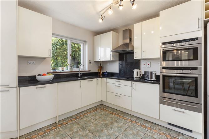 43 Mount Eagle Drive, Leopardstown, Dublin 18