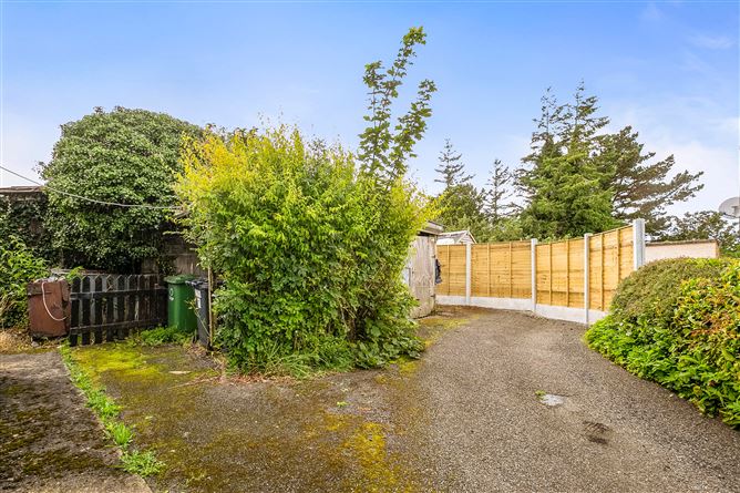 Rockbrook, Edmondstown Road, Rathfarnham, Dublin 16