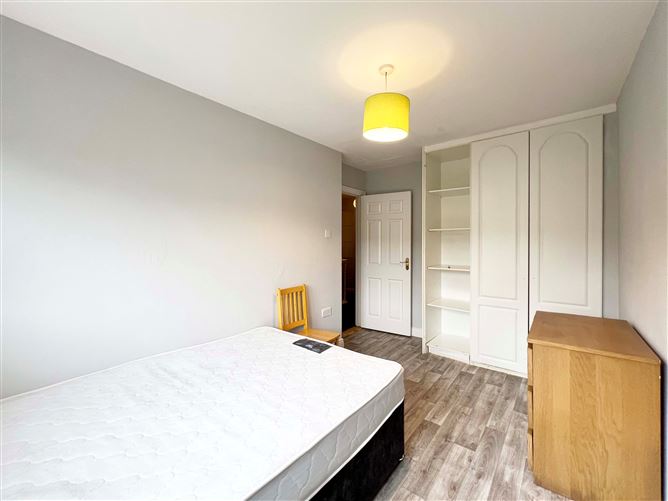 15 Russell Downs, Russell Square, Tallaght, Dublin 24