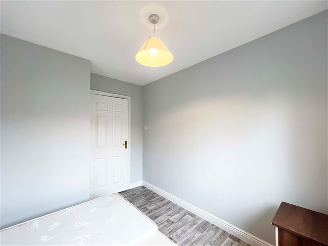 15 Russell Downs, Russell Square, Tallaght, Dublin 24
