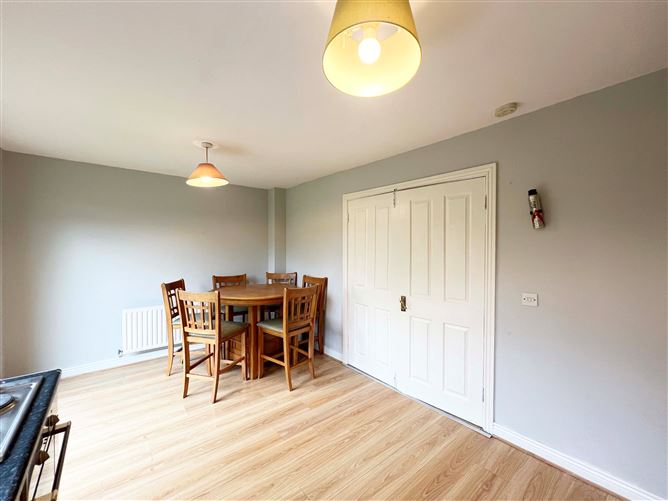 15 Russell Downs, Russell Square, Tallaght, Dublin 24