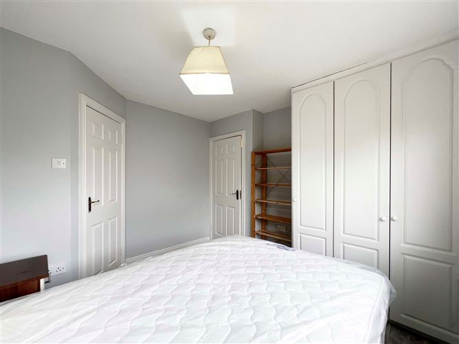 15 Russell Downs, Russell Square, Tallaght, Dublin 24