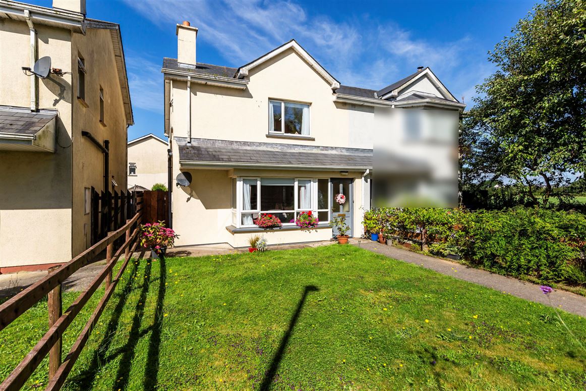 8 Fairgreen, Ballycullane, New Ross, Co. Wexford