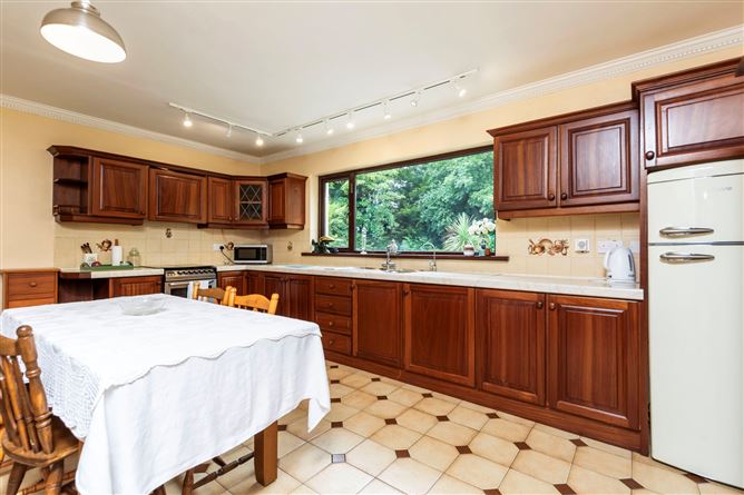 2 Riverview, New Ross, Co. Wexford