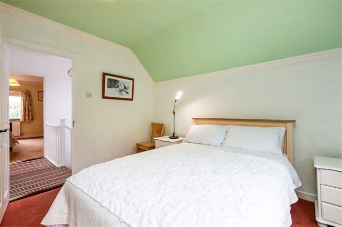2 Riverview, New Ross, Co. Wexford