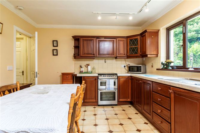 2 Riverview, New Ross, Co. Wexford