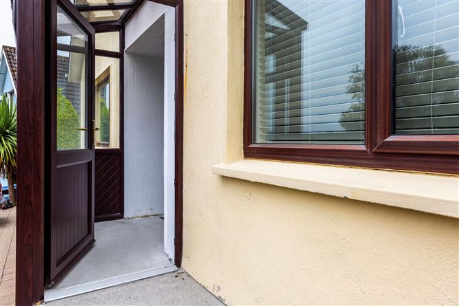 2 Riverview, New Ross, Co. Wexford