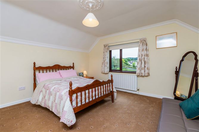 2 Riverview, New Ross, Co. Wexford