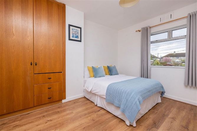 36 COLLINS PARK, Beaumont, Dublin 9