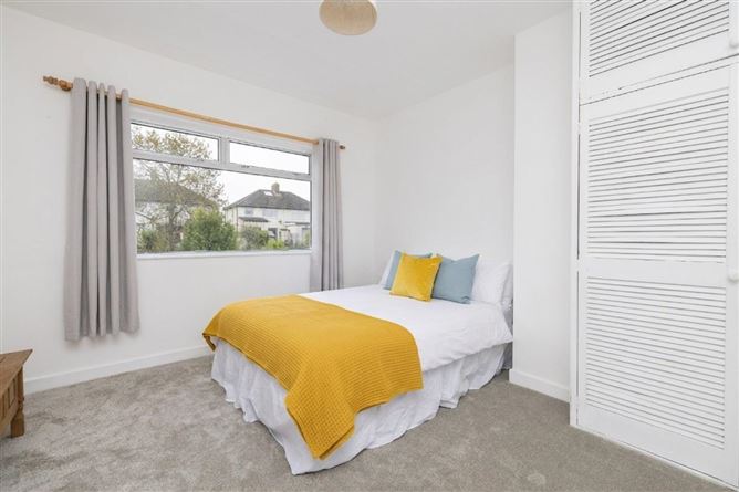 36 COLLINS PARK, Beaumont, Dublin 9