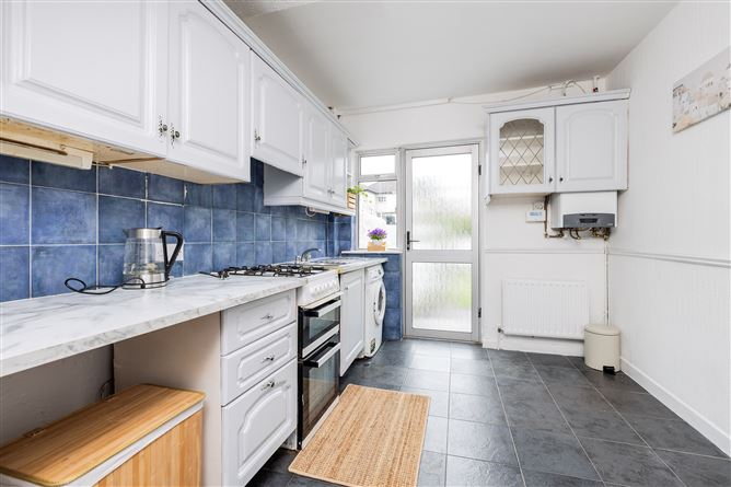 36 COLLINS PARK, Beaumont, Dublin 9