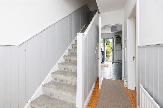 36 COLLINS PARK, Beaumont, Dublin 9