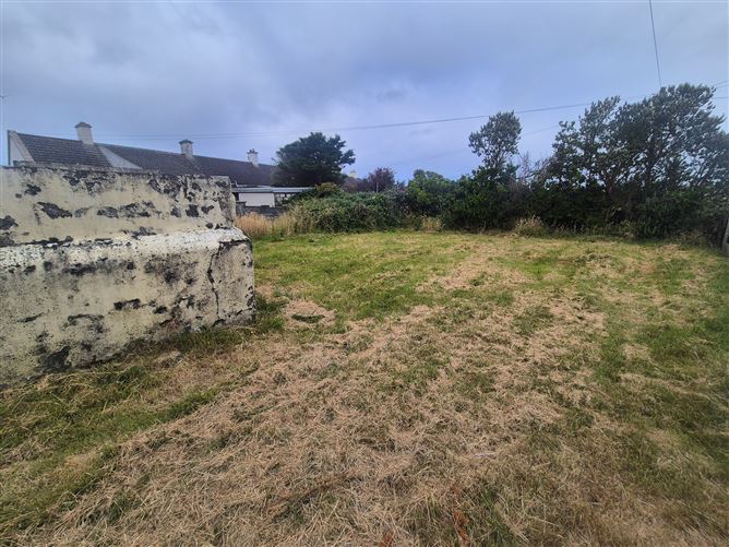 Photo 11 of 13 — 17 McSweeney's Terrace, Kilkee, Clare