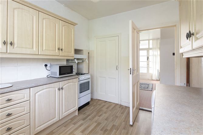 Glenmore, 2 Ardmahon Estate, Well Road, Douglas, Cork