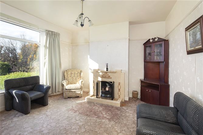 Glenmore, 2 Ardmahon Estate, Well Road, Douglas, Cork
