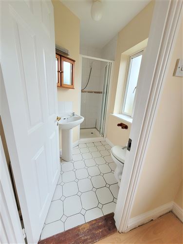 21 Rosemount Heights, Cahir, Tipperary