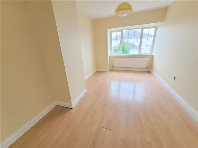 21 Rosemount Heights, Cahir, Tipperary
