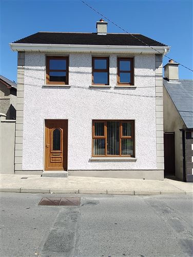 Guesthouse End, Raphoe, Donegal
