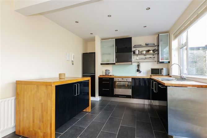 132 Corrib Park, Newcastle, Galway