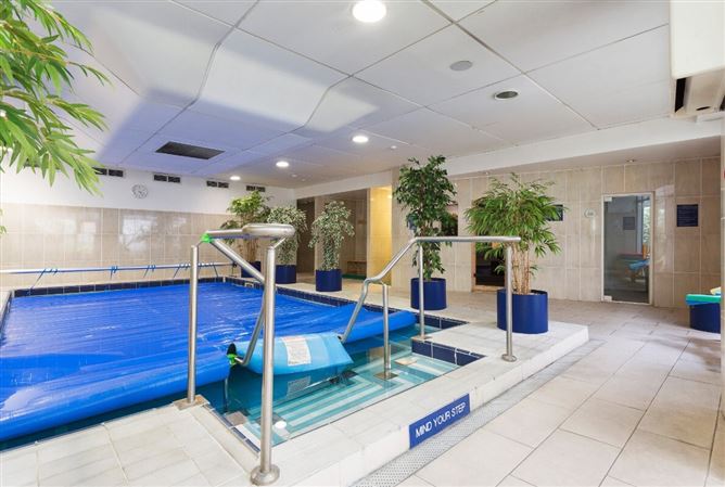 5 Adelaide Square, Whitefriar Street, Dublin 8