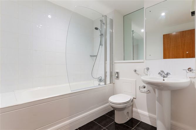 5 Adelaide Square, Whitefriar Street, Dublin 8