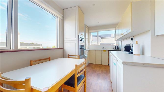 68 Saint Peter's Terrace, Howth, County Dublin
