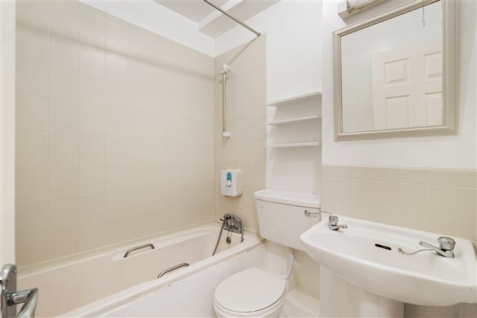 Apt 17 Shelbourne Village, Ringsend, Dublin 4