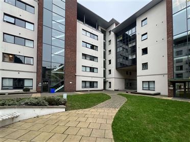 143 Shannon House, Custom House Square, IFSC, Dublin 1