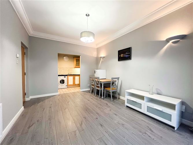 143 Shannon House, Custom House Square, IFSC, Dublin 1