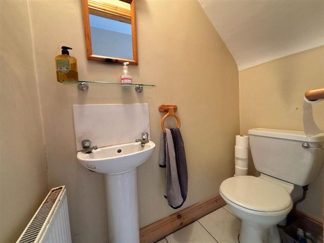 18 Ladys Abbey, Ardfinnan, Clonmel, Tipperary