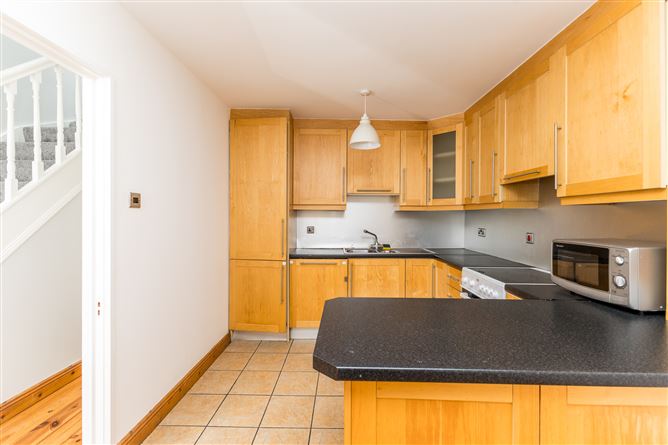 5 Phoenix Manor, Blackhorse Avenue, Stoneybatter, Dublin 7