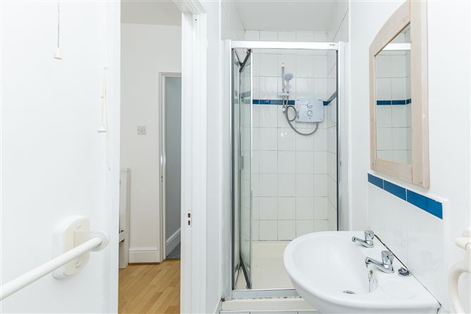 5 Phoenix Manor, Blackhorse Avenue, Stoneybatter, Dublin 7