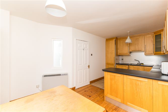 5 Phoenix Manor, Blackhorse Avenue, Stoneybatter, Dublin 7