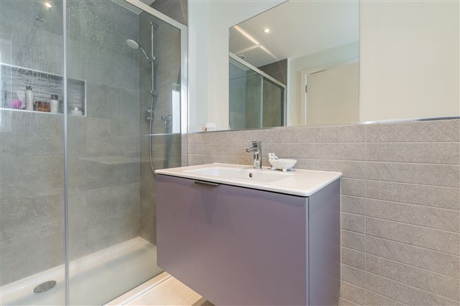 38 Clay Farm Drive, Leopardstown, Dublin 18