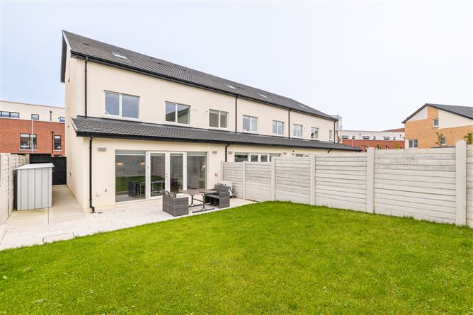 38 Clay Farm Drive, Leopardstown, Dublin 18