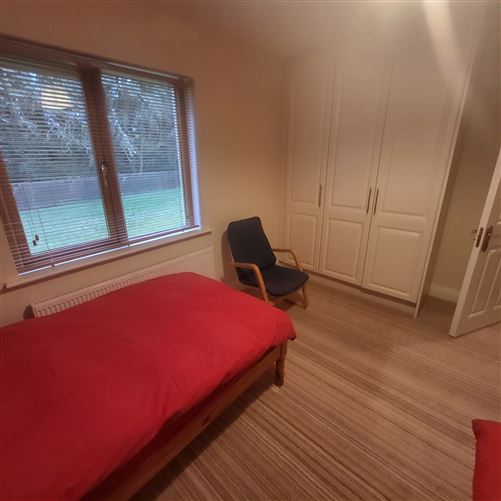 14 Earls Court Lough Rynn, Mohill, Leitrim