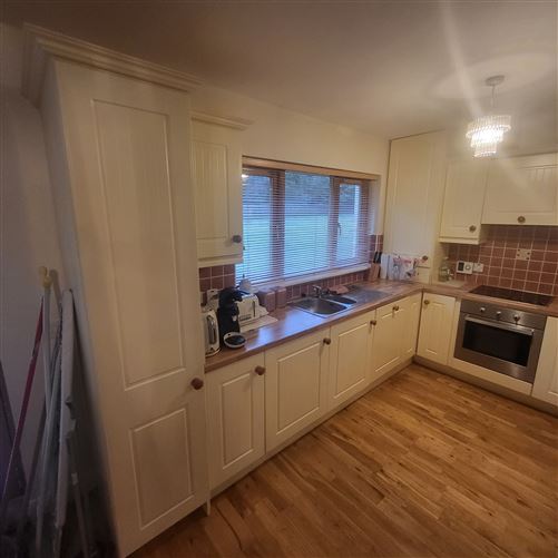 14 Earls Court Lough Rynn, Mohill, Leitrim