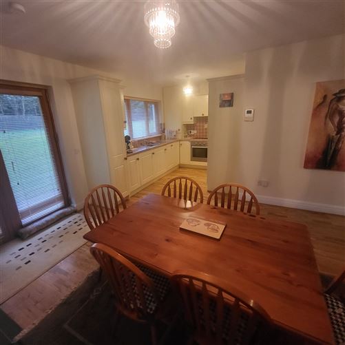 14 Earls Court Lough Rynn, Mohill, Leitrim