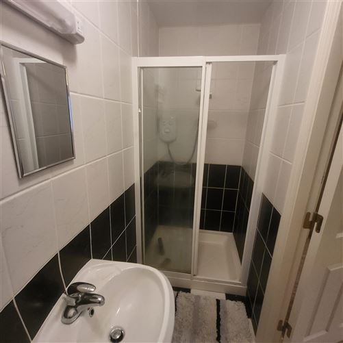 14 Earls Court Lough Rynn, Mohill, Leitrim