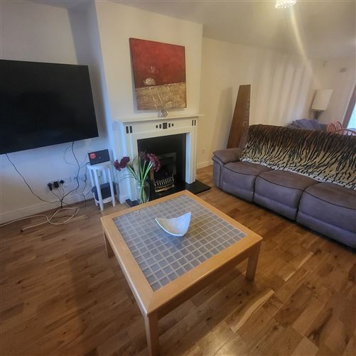 14 Earls Court Lough Rynn, Mohill, Leitrim