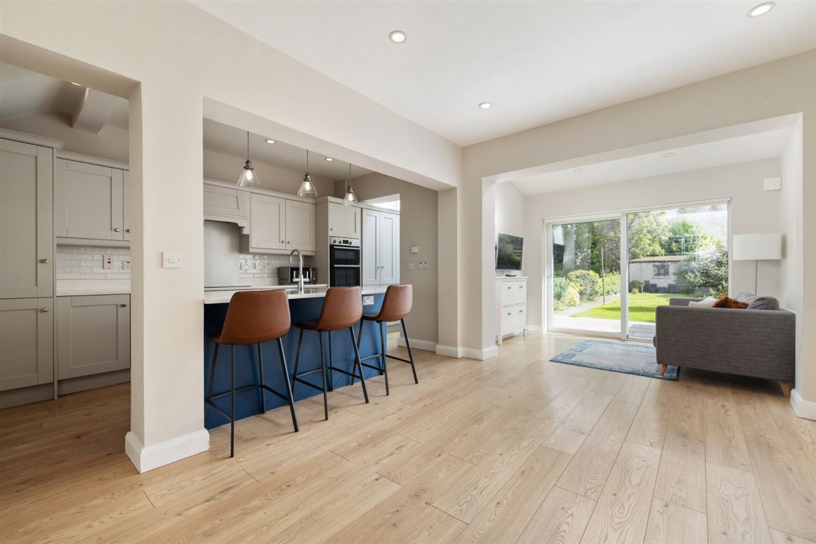 72 Whitebarn Road, Churchtown, Dublin 14