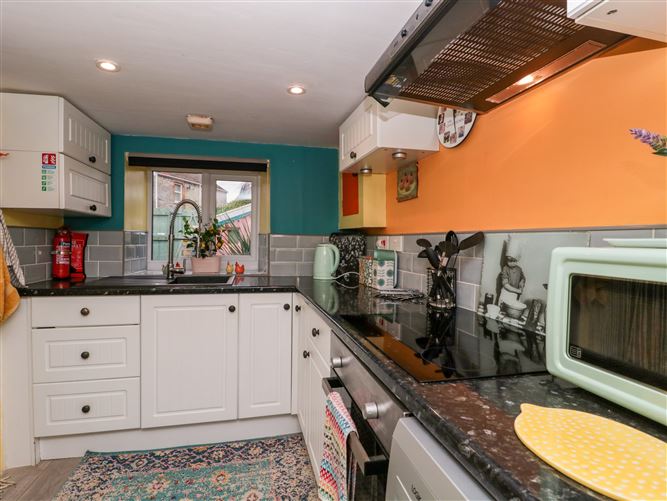 2 Victoria Cottages,Kewstoke, Somerset, United Kingdom