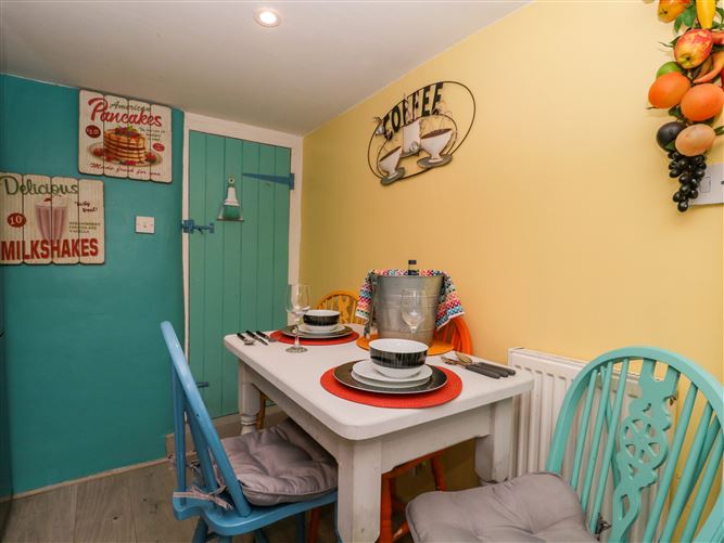 2 Victoria Cottages,Kewstoke, Somerset, United Kingdom