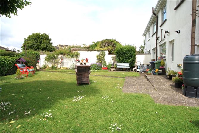 8 Green Hills, Browneshill Road, Carlow
