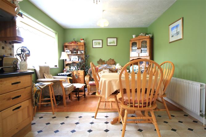8 Green Hills, Browneshill Road, Carlow
