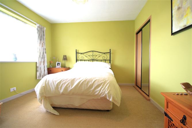 8 Green Hills, Browneshill Road, Carlow