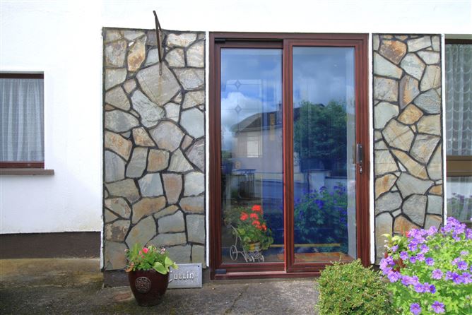 8 Green Hills, Browneshill Road, Carlow