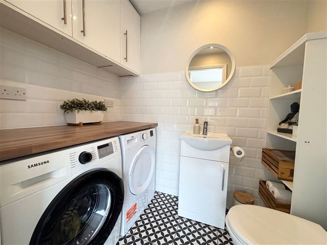 52 Hollybrook Park, Bray, Co. Wicklow