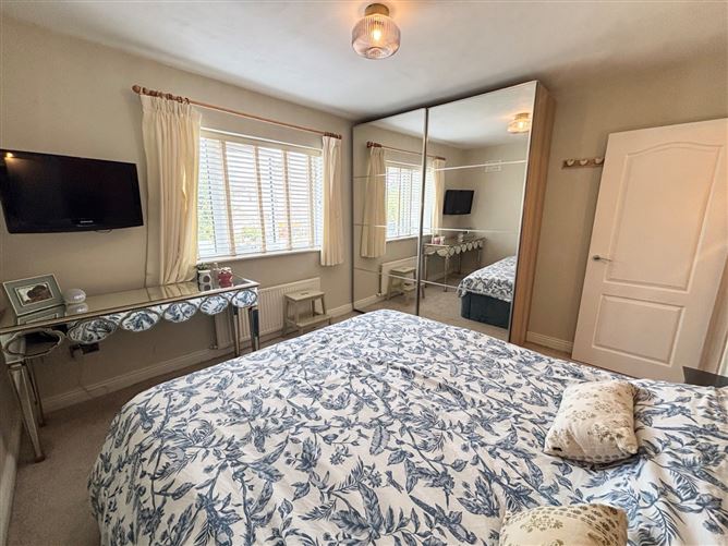 52 Hollybrook Park, Bray, Co. Wicklow