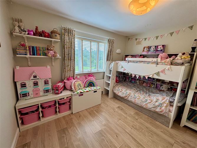52 Hollybrook Park, Bray, Co. Wicklow